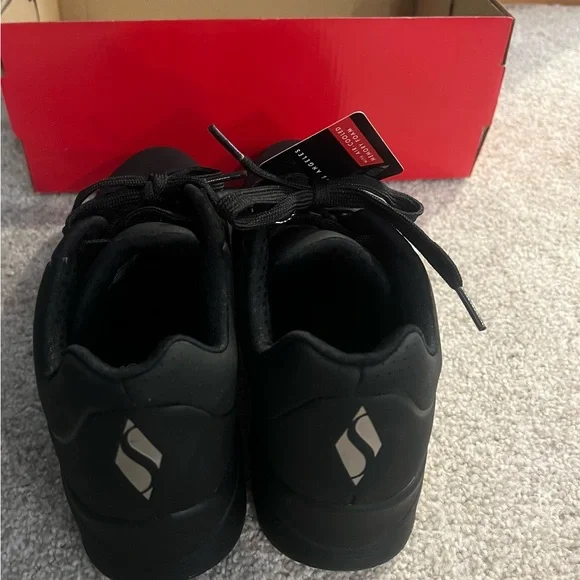 Skechers All-Black Sneakers - Picture 2 of 4